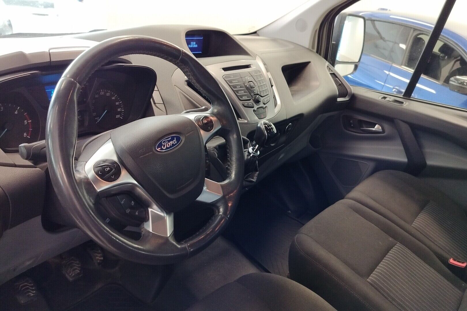 Ford Transit Custom iso kuva 1