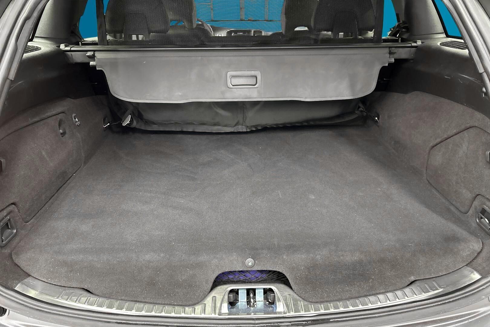 Volvo V60 iso kuva 11