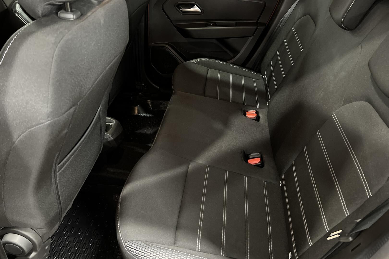 Dacia Duster iso kuva 10