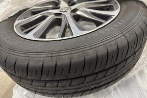 Toyota Yaris esikatselu 15