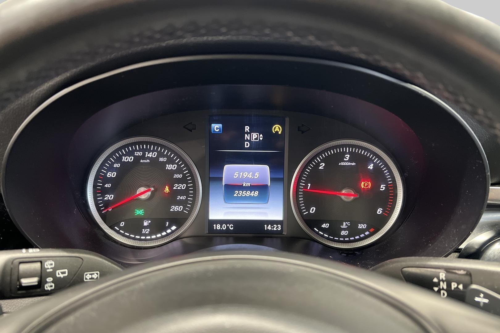 Mercedes-Benz C iso kuva 14