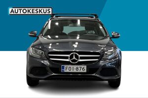 Mercedes-Benz C esikatselu 2