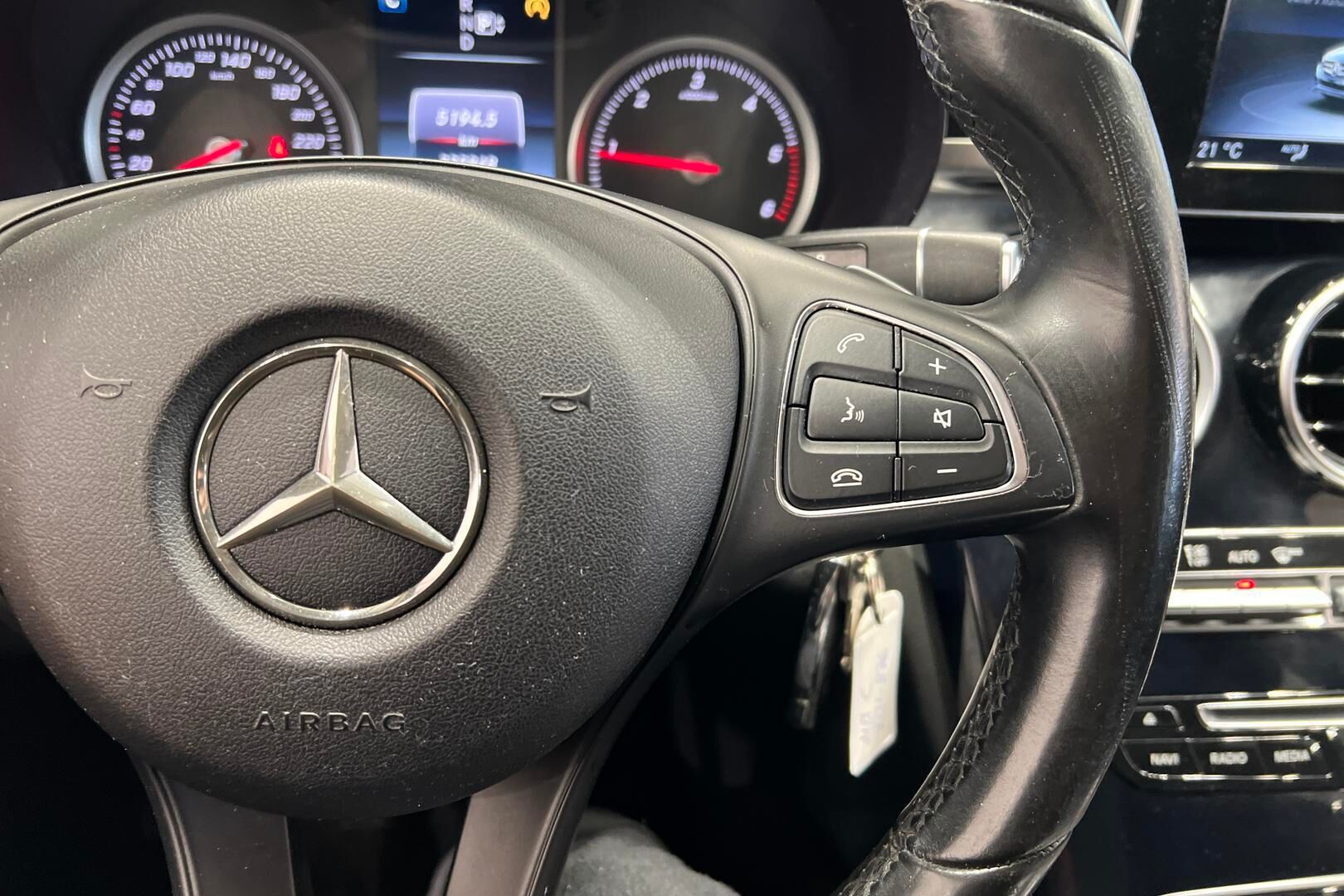 Mercedes-Benz C iso kuva 22
