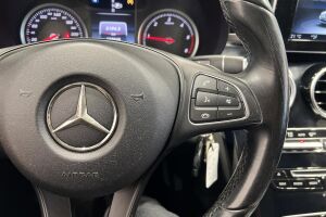 Mercedes-Benz C esikatselu 22