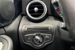 Mercedes-Benz C esikatselu 24