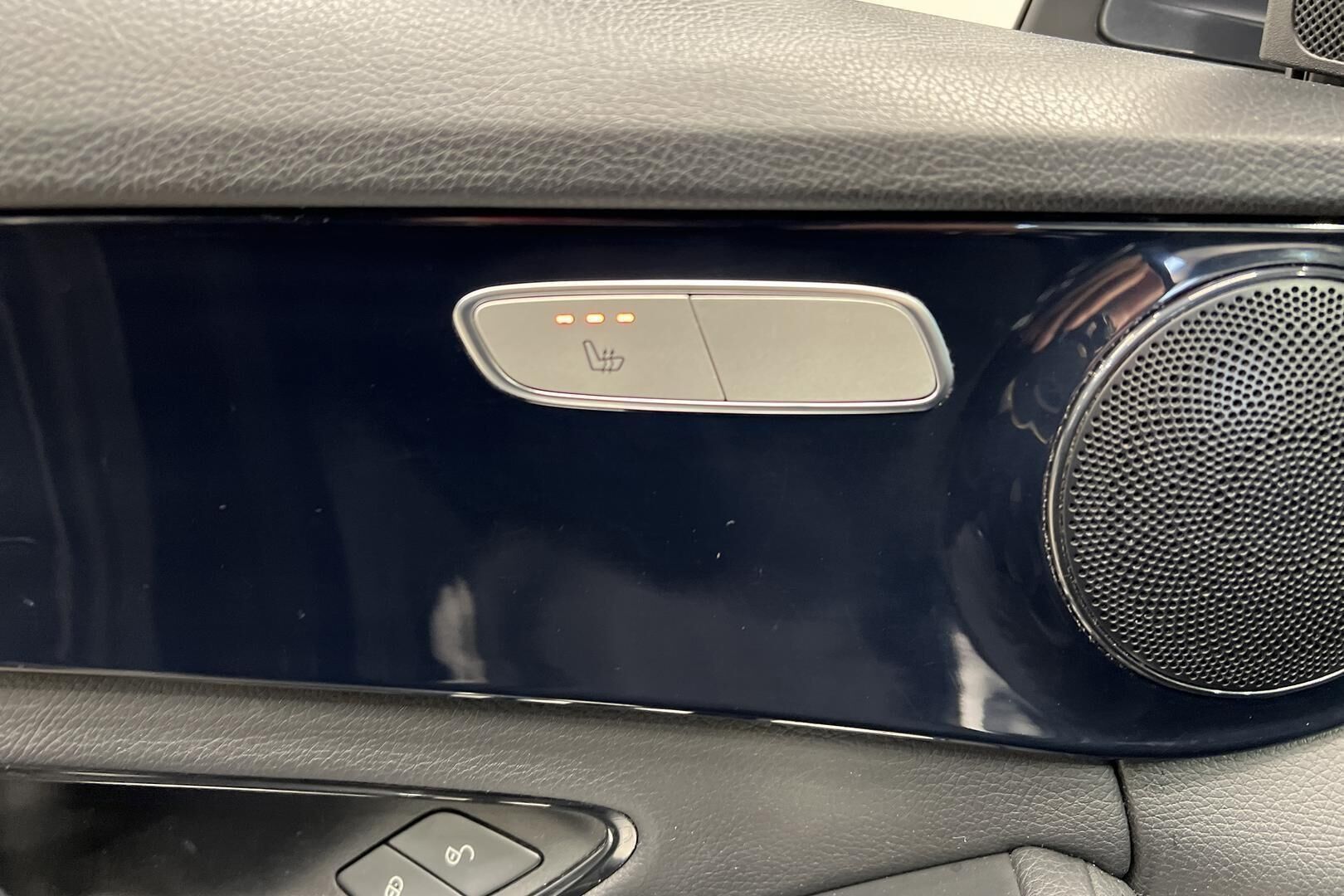 Mercedes-Benz C iso kuva 25