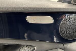 Mercedes-Benz C esikatselu 25