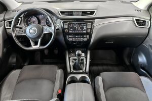 Nissan Qashqai esikatselu 11