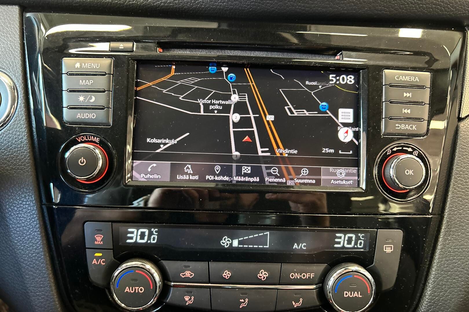 Nissan Qashqai iso kuva 22