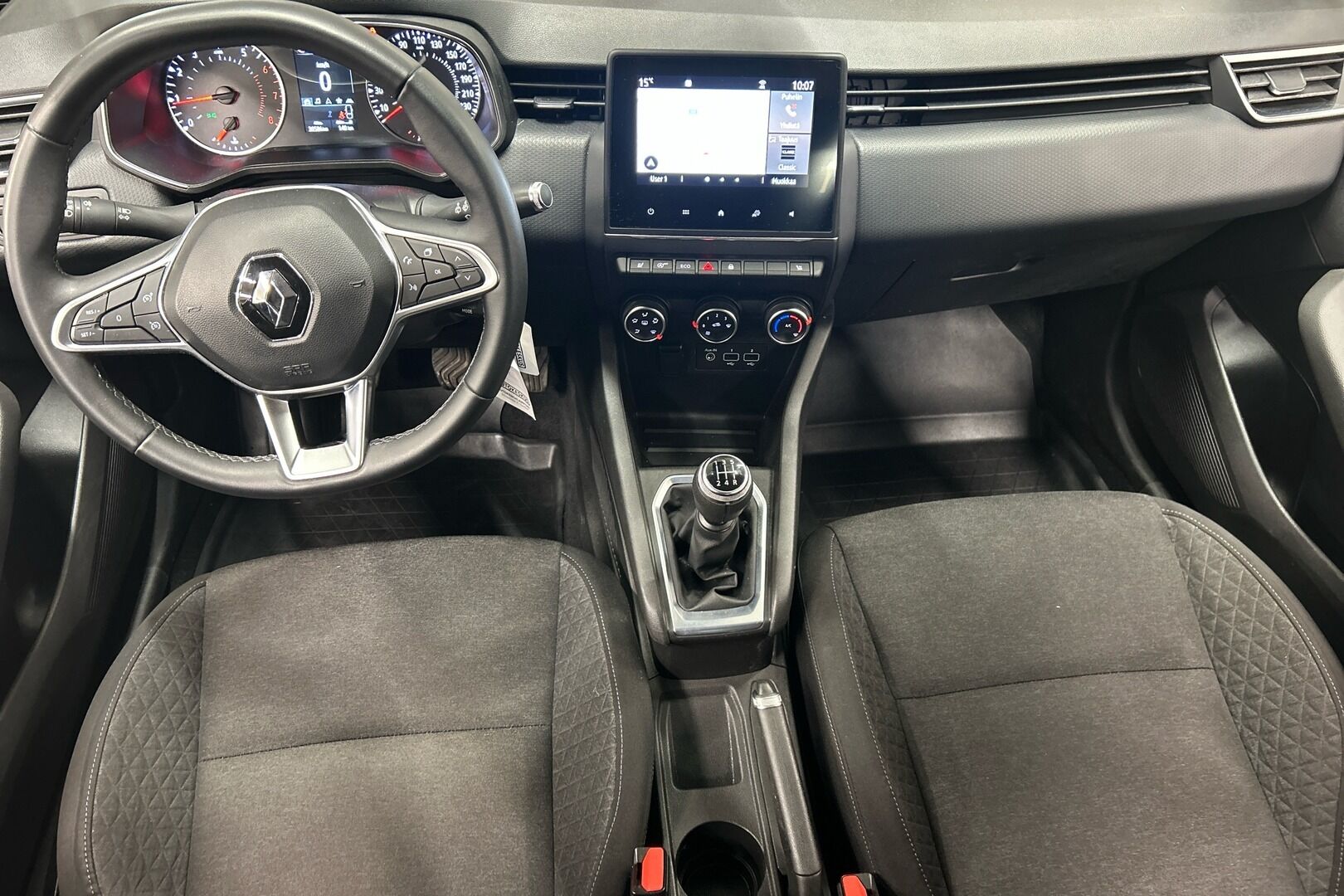 Renault Clio iso kuva 6