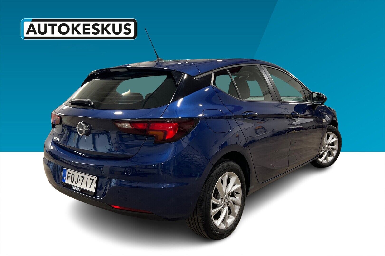 Opel Astra iso kuva 2