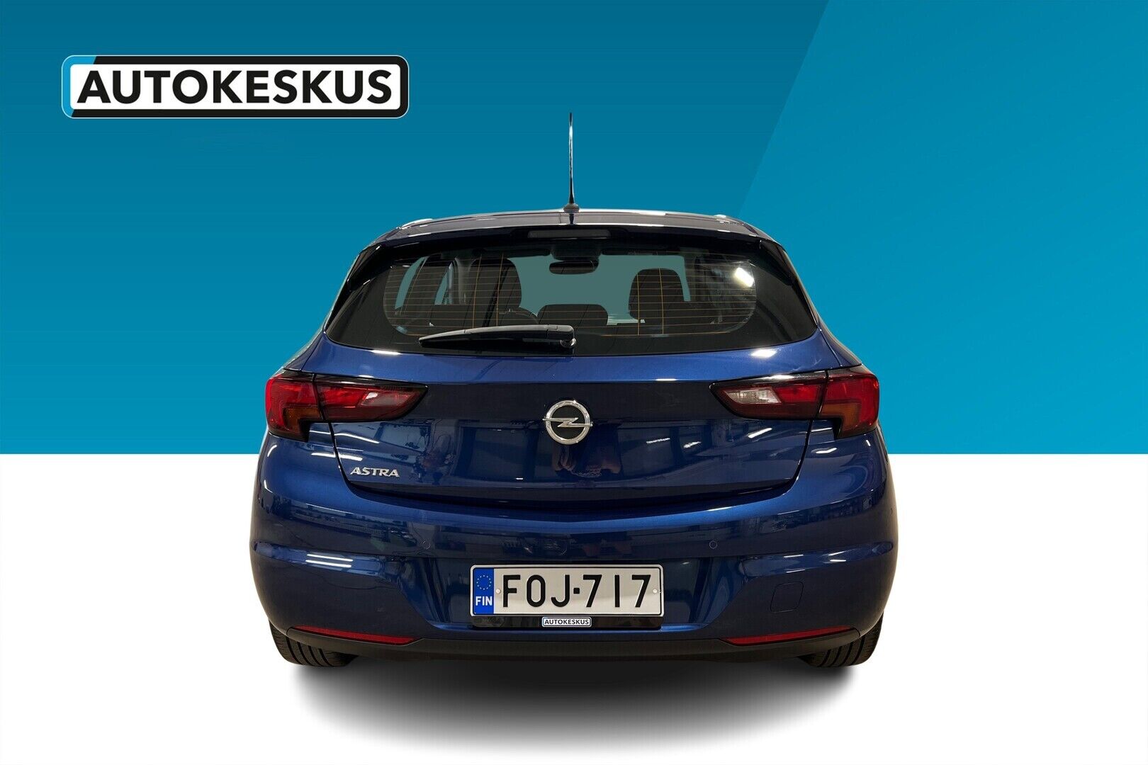 Opel Astra iso kuva 7
