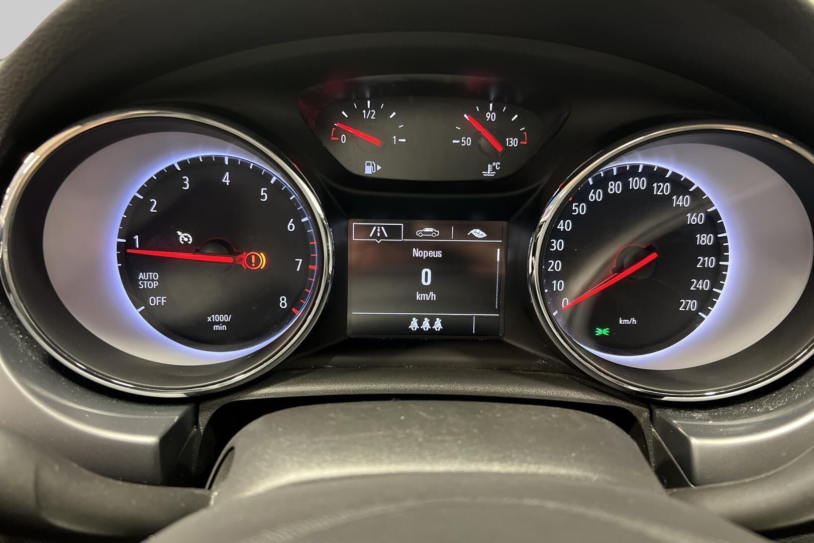 Opel Astra iso kuva 13