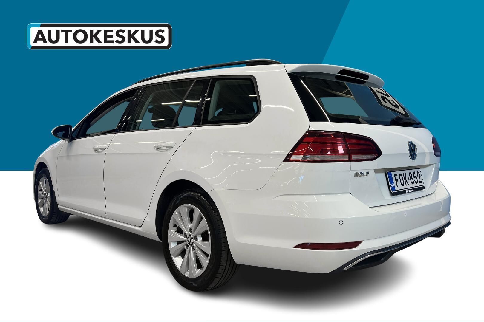 Volkswagen Golf iso kuva 5