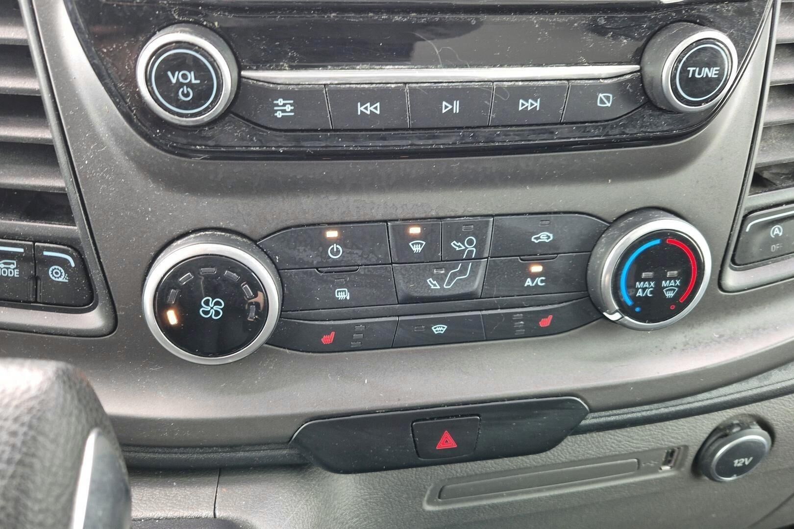 Ford Transit iso kuva 7