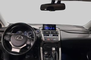 Lexus NX esikatselu 10