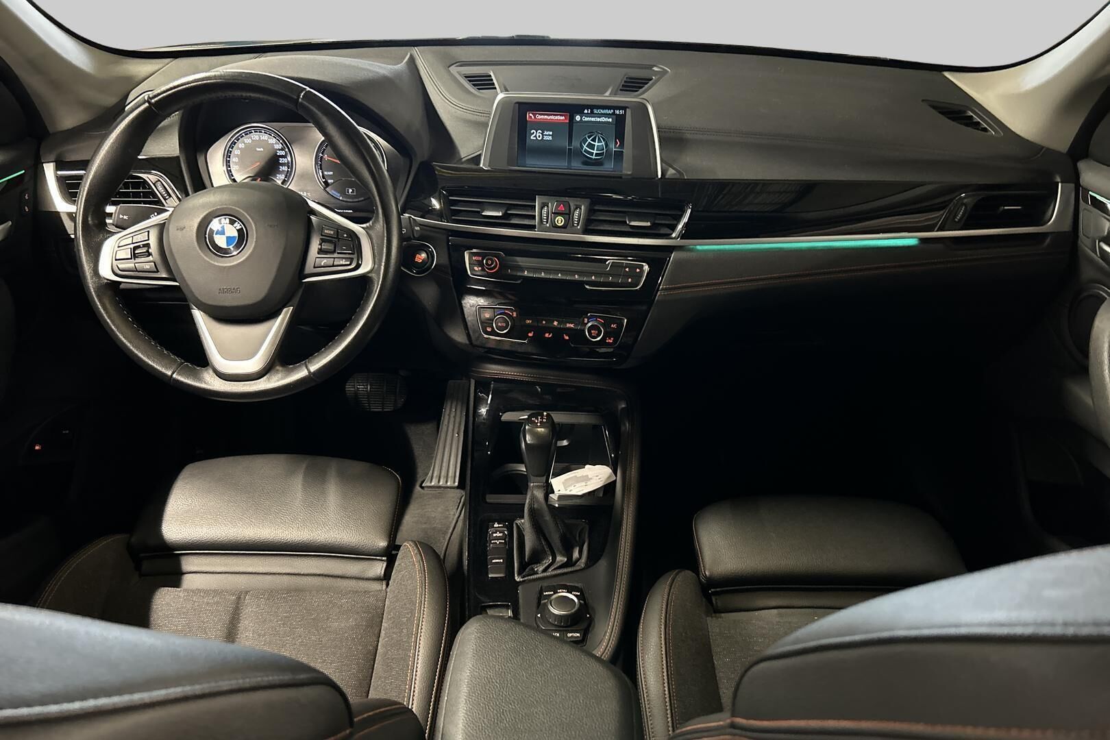 BMW X1 iso kuva 7