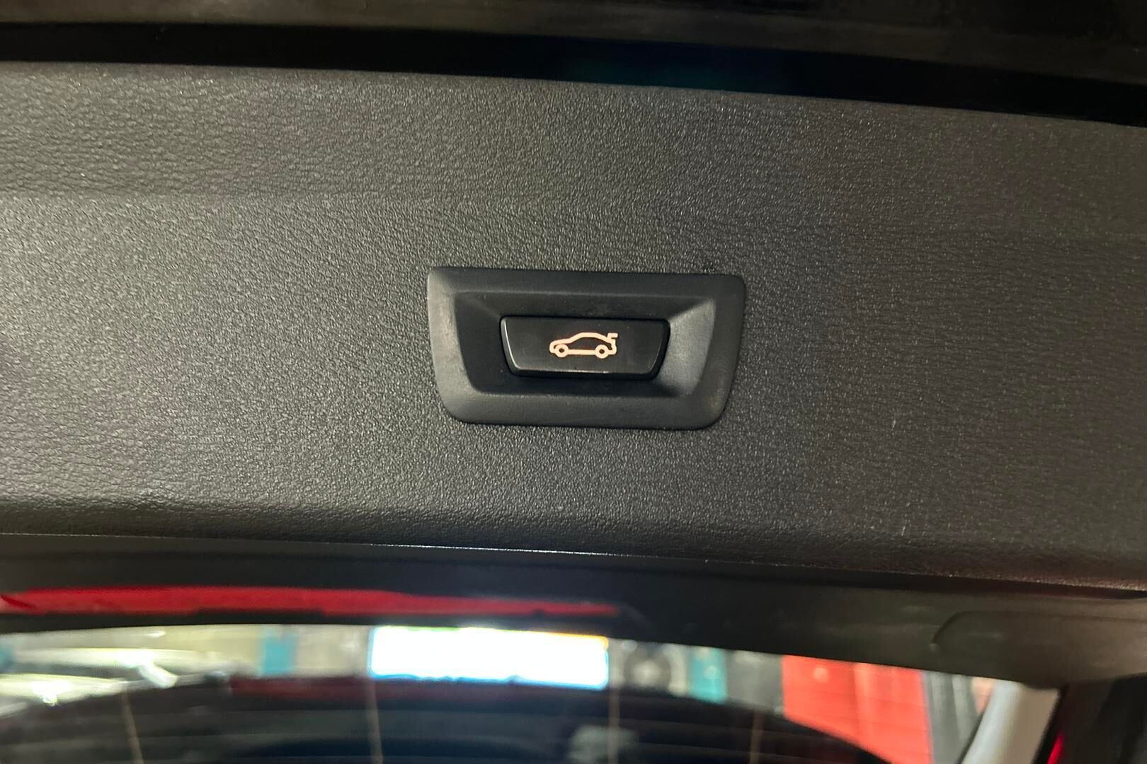 BMW X1 iso kuva 9