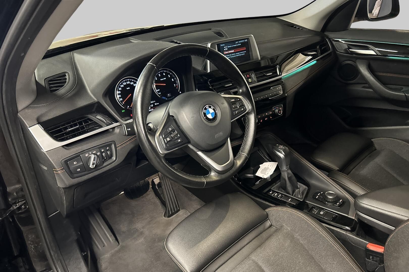 BMW X1 iso kuva 32