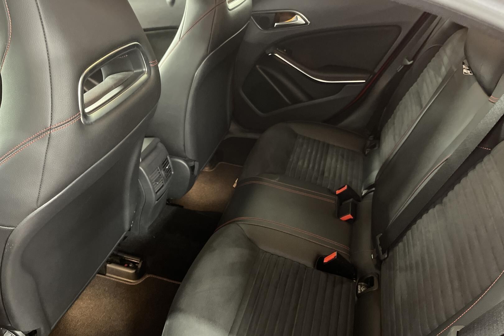 Mercedes-Benz A iso kuva 10