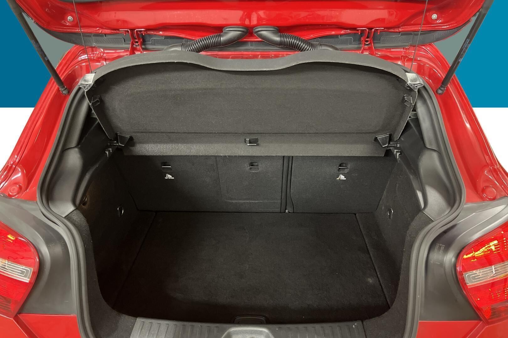 Mercedes-Benz A iso kuva 12