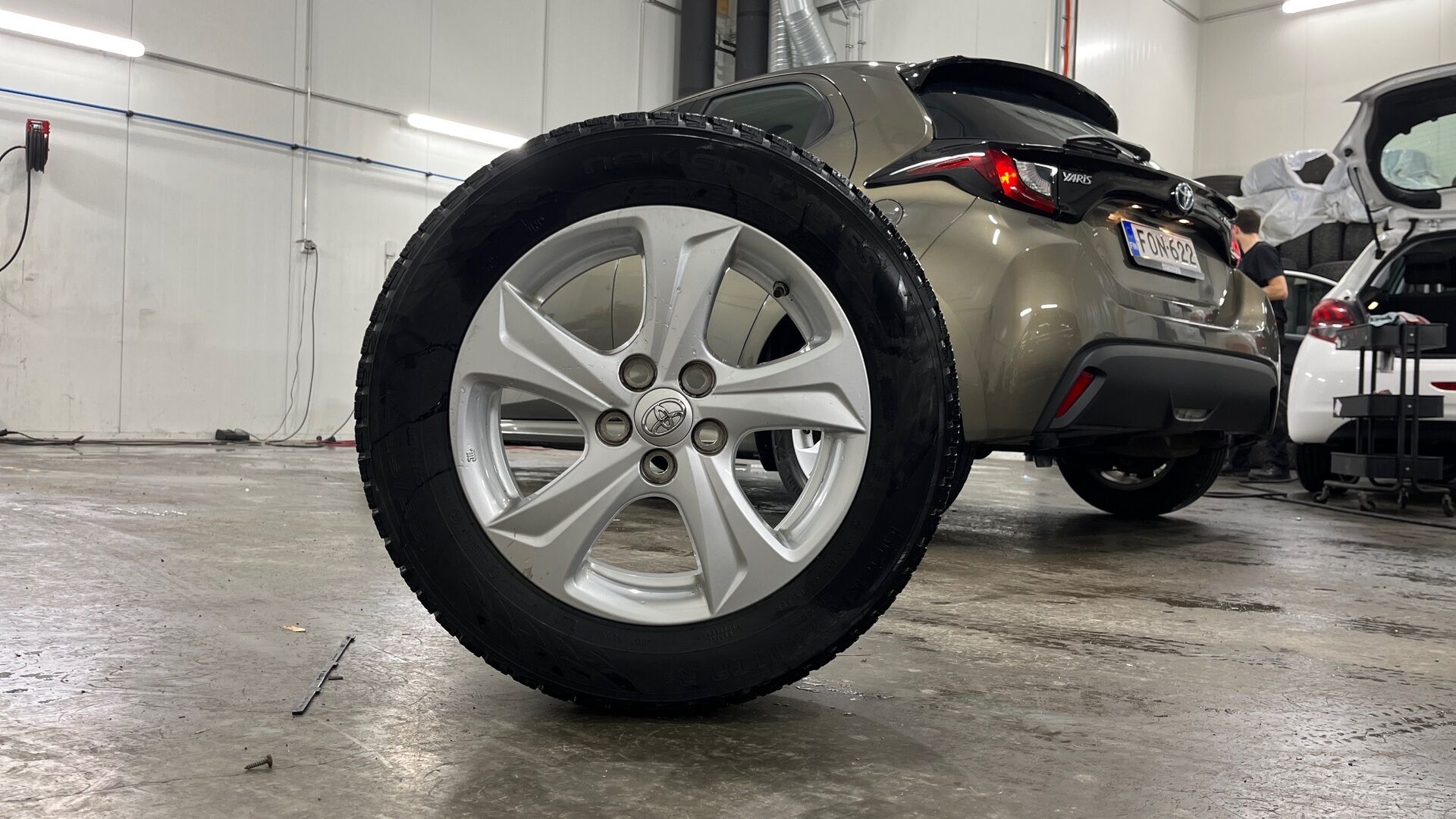 Toyota Yaris iso kuva 18