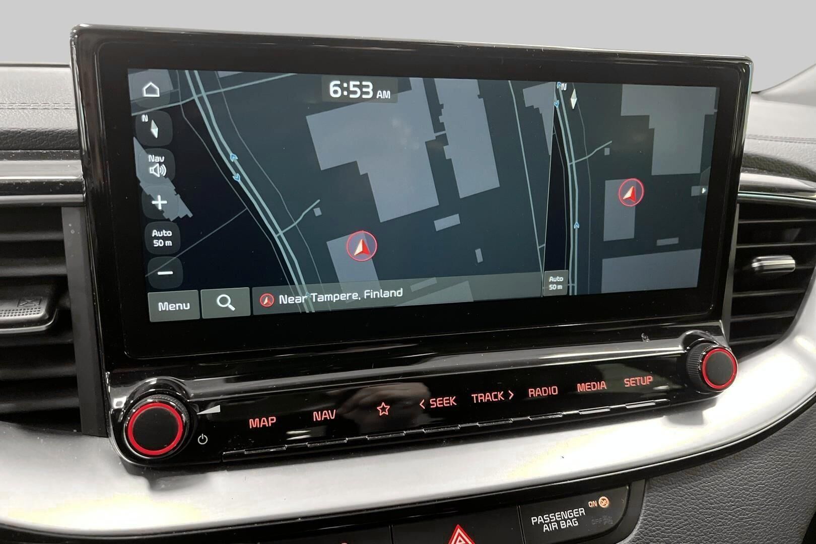 Kia Ceed iso kuva 8
