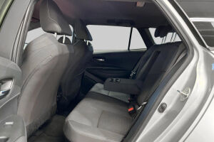 Suzuki Swace esikatselu 10