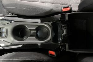 Suzuki Swace esikatselu 20