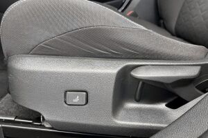 Suzuki Swace esikatselu 25