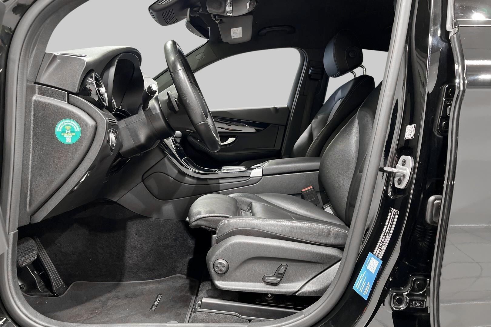 Mercedes-Benz GLC iso kuva 9
