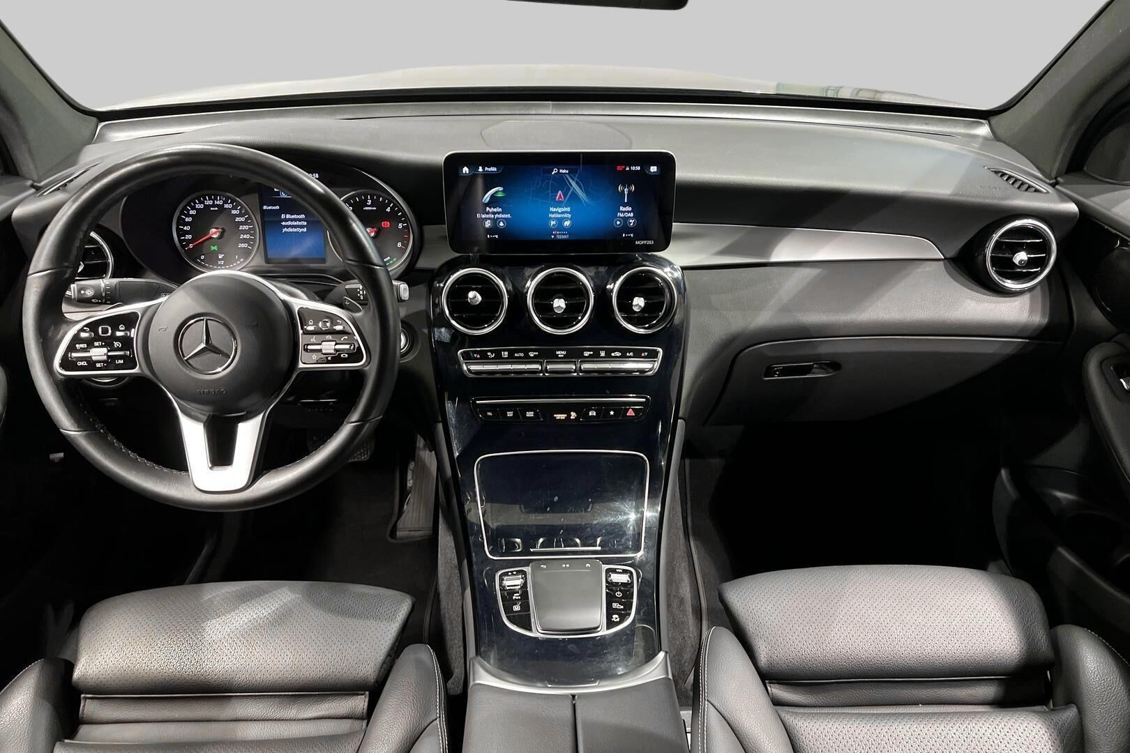 Mercedes-Benz GLC iso kuva 11