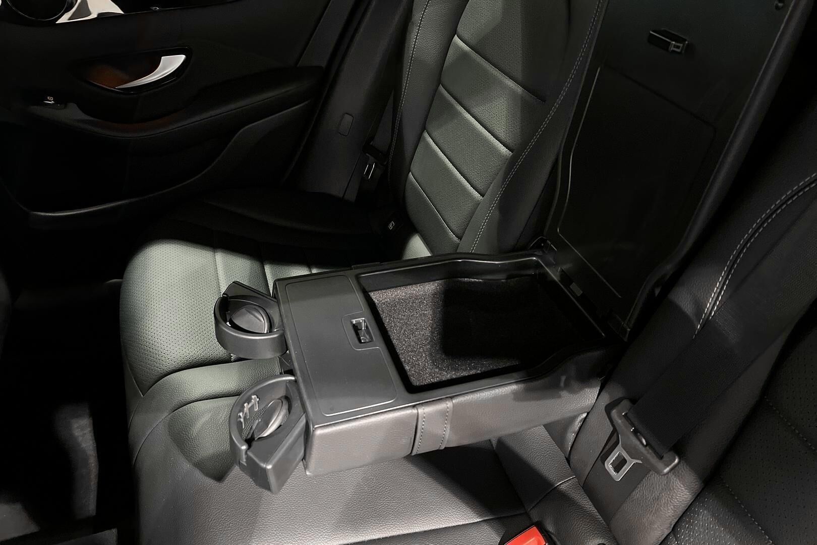 Mercedes-Benz GLC iso kuva 30