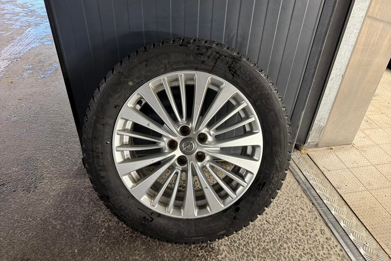 Opel Grandland X iso kuva 13