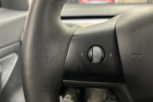 Tesla Model 3 esikatselu 18