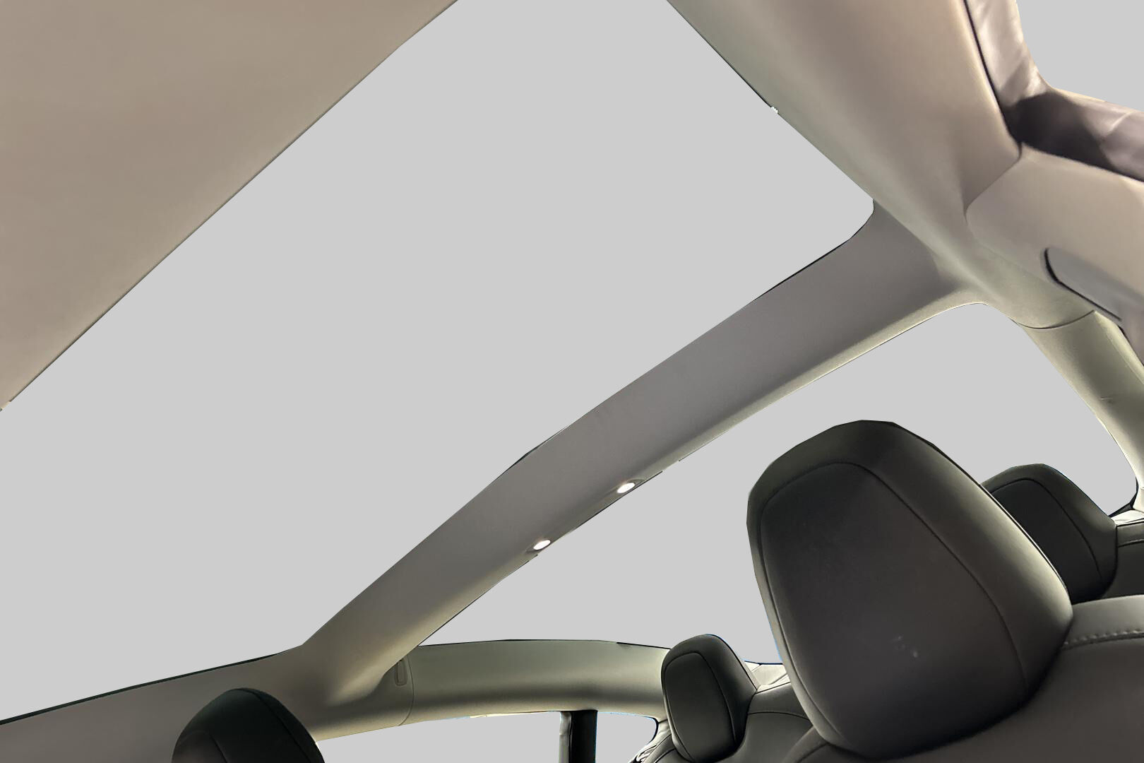 Tesla Model 3 iso kuva 20