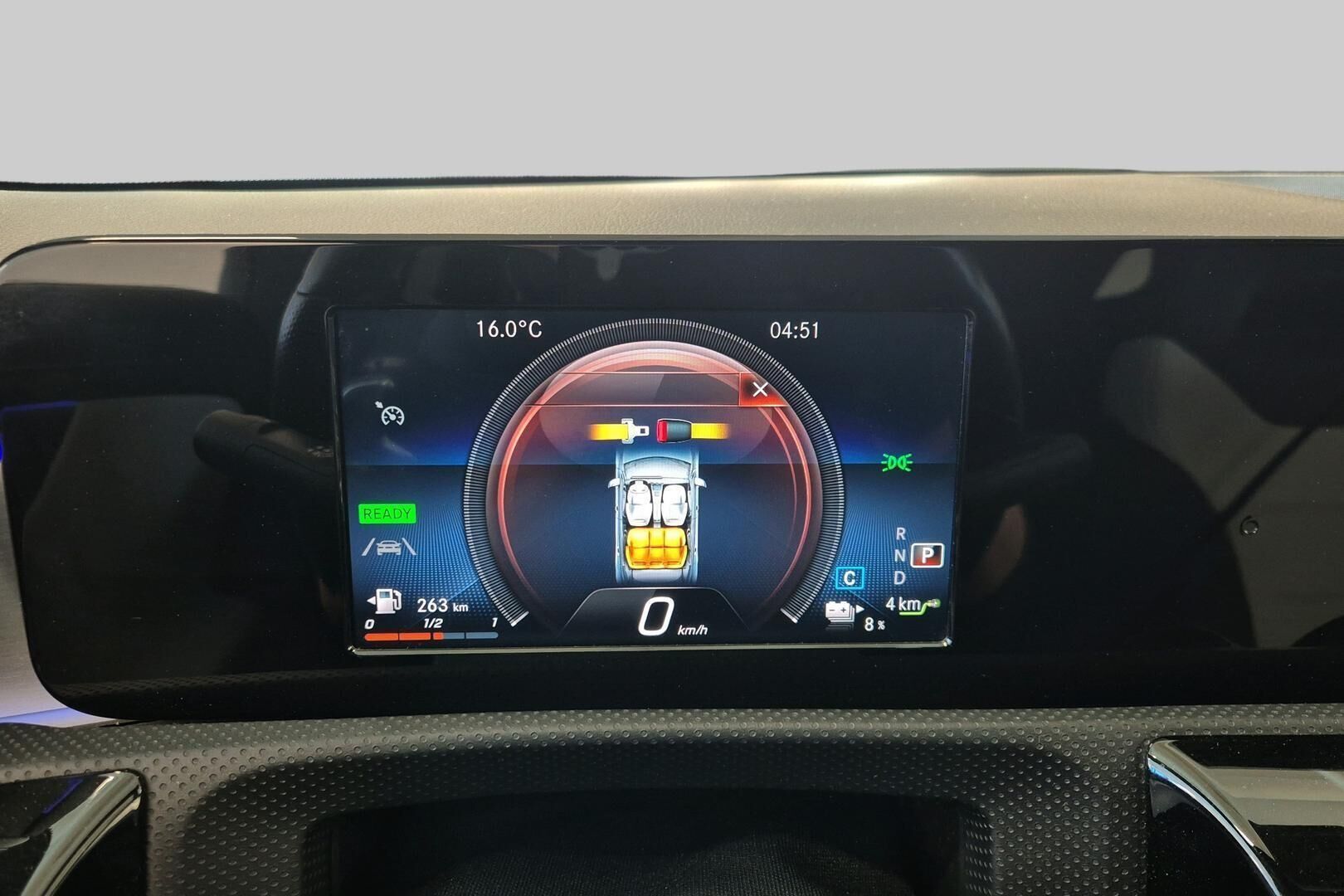 Mercedes-Benz CLA iso kuva 10
