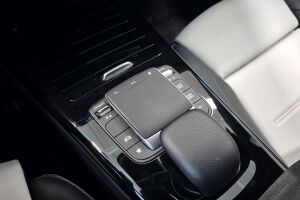 Mercedes-Benz CLA esikatselu 24