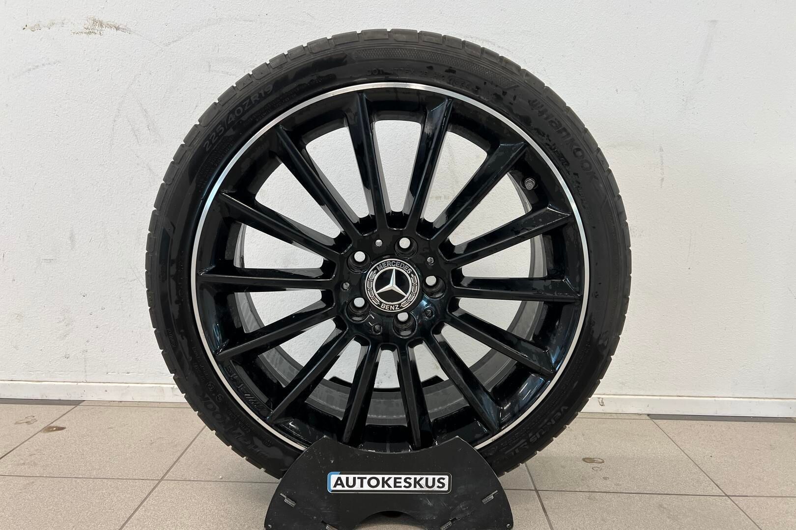 Mercedes-Benz CLA iso kuva 20