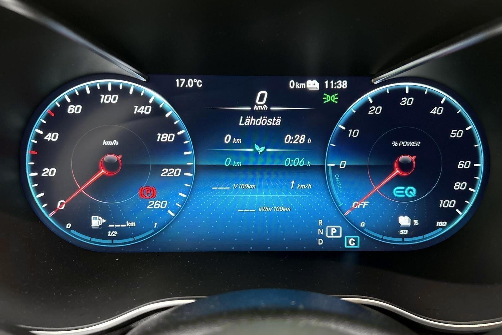 Mercedes-Benz GLC iso kuva 18