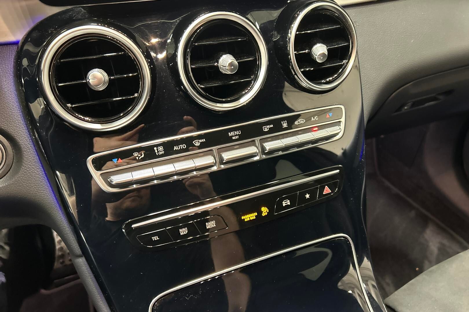 Mercedes-Benz GLC iso kuva 21