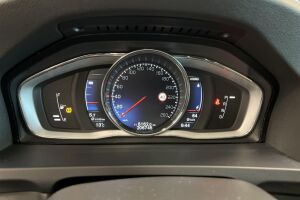 Volvo V60 esikatselu 14