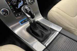 Volvo V60 esikatselu 18