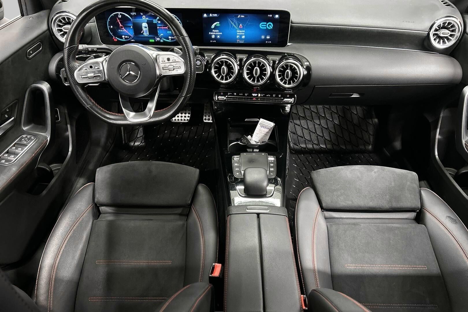 Mercedes-Benz A iso kuva 11