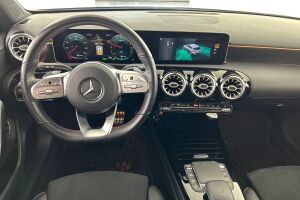 Mercedes-Benz A esikatselu 14