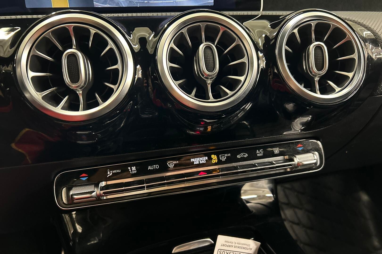 Mercedes-Benz A iso kuva 16