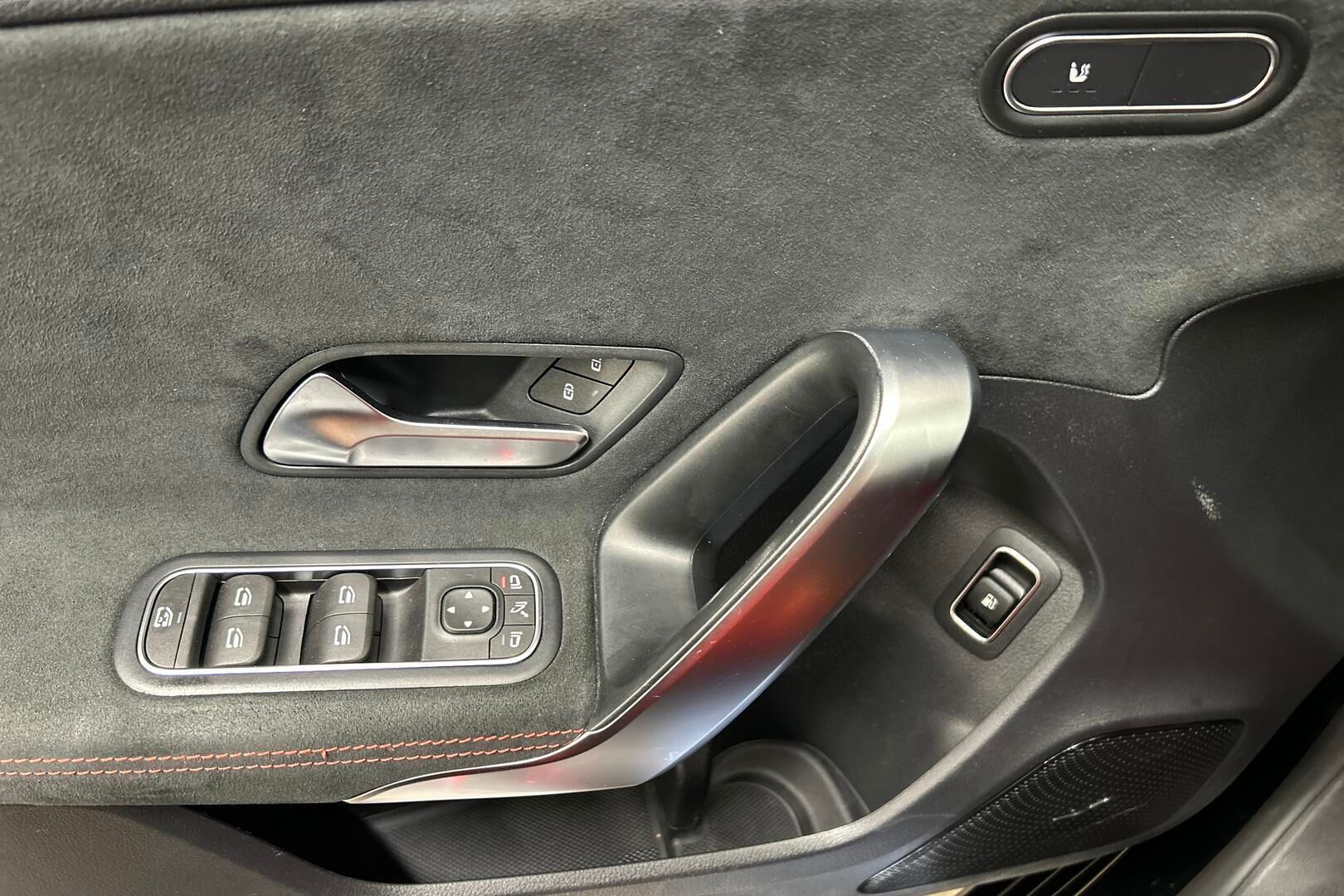 Mercedes-Benz A iso kuva 22