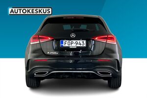 Mercedes-Benz A esikatselu 3