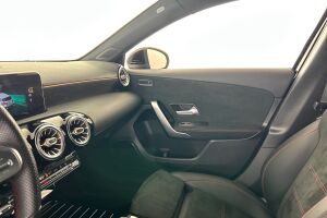 Mercedes-Benz A esikatselu 8