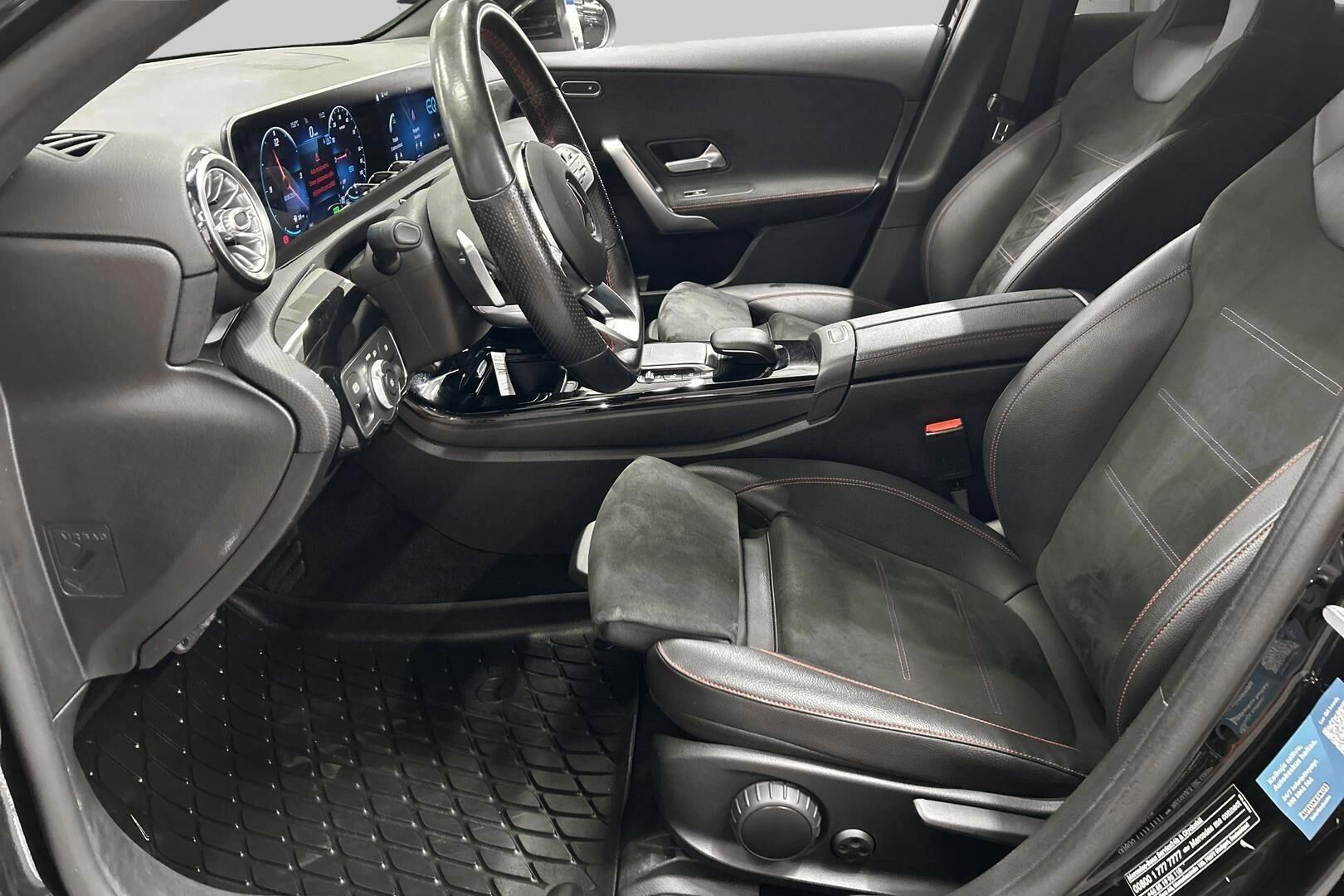 Mercedes-Benz A iso kuva 9